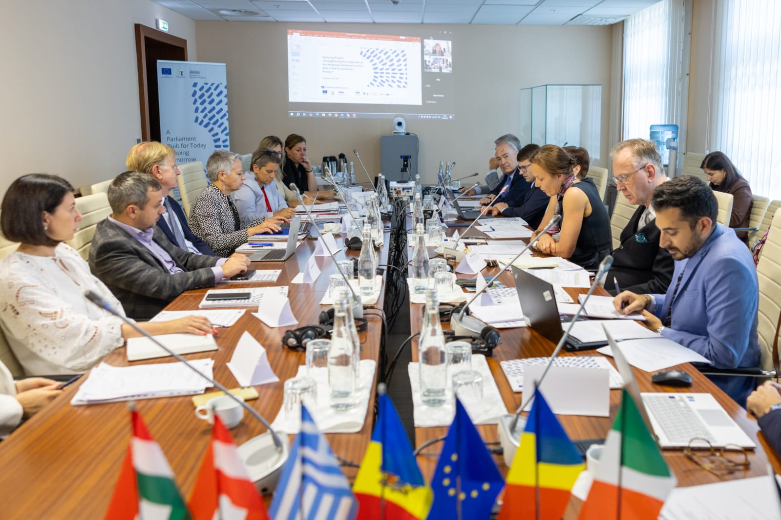 15.09.2025 Atelier Twinning cu genericul „Pregătirea
                instituției pentru activitățile de inițiere a deputaților nou
                aleși”
