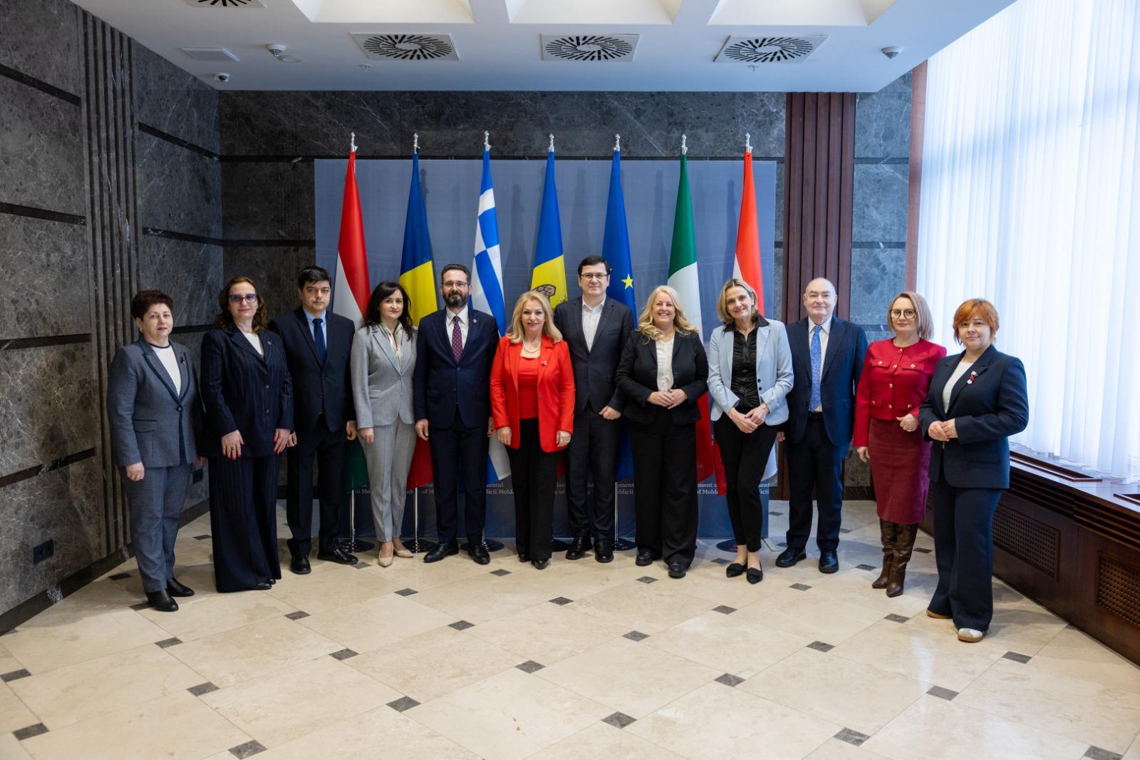 16.12.2025 Twinning Parlamentar: România și partenerii europeni accelerează sprijinul pentru Parlamentul
                  Republicii Moldova